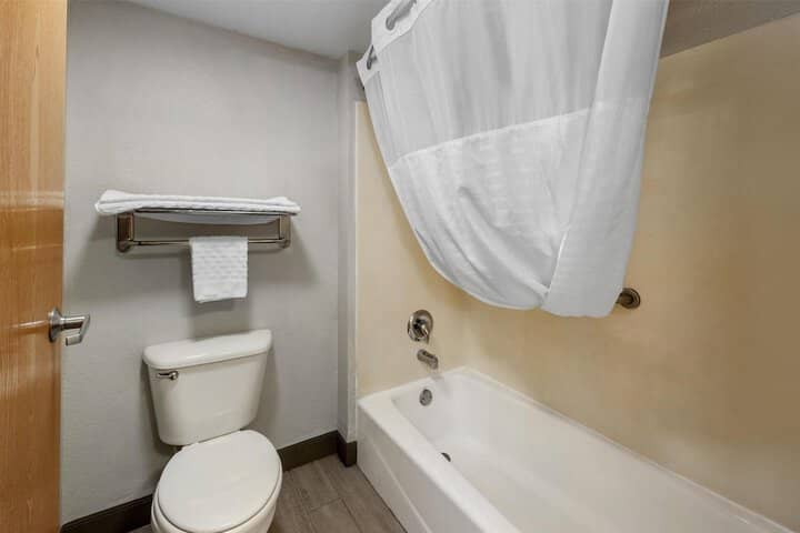 Room 20 of 27