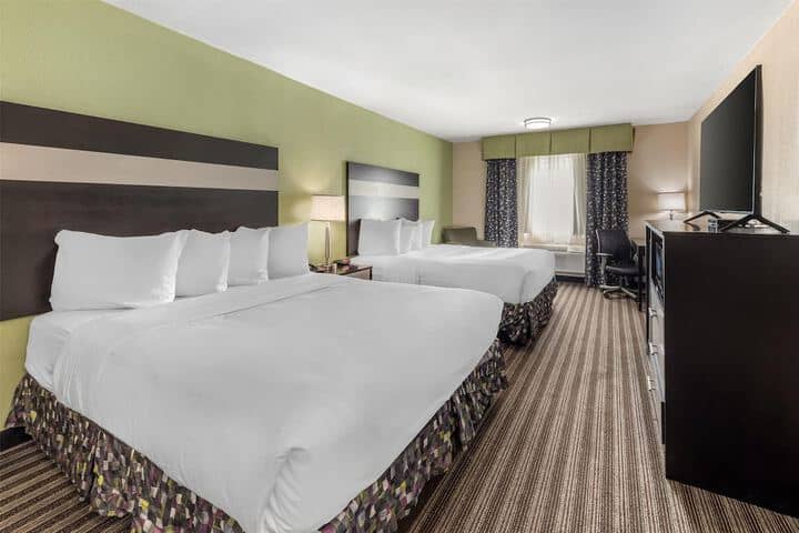 Room 5 of 27