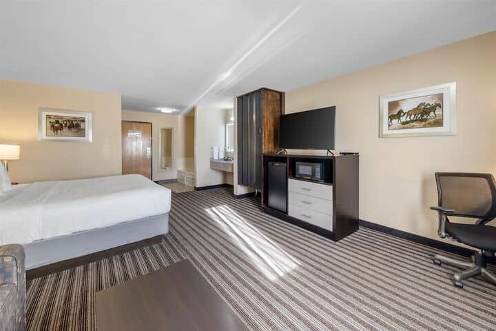 Room 16 of 27